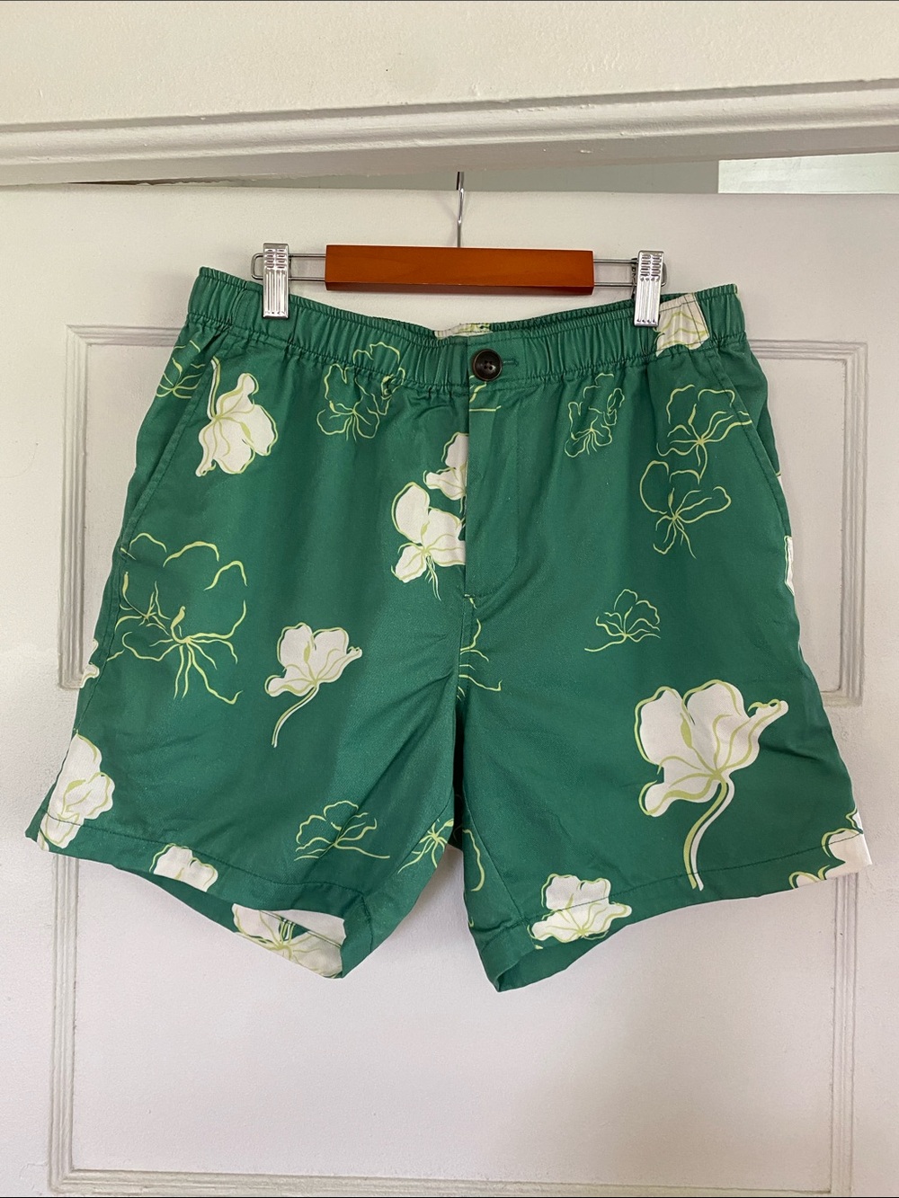 Sig Zane collab with Saturdays New York City Green Floral Shorts